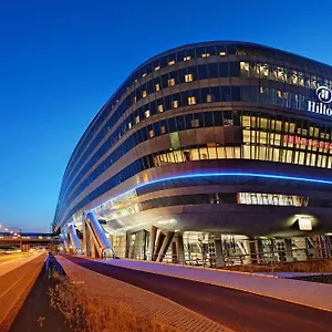 Hilton Frankfurt Airport Отель Франкфурт-на-Майне